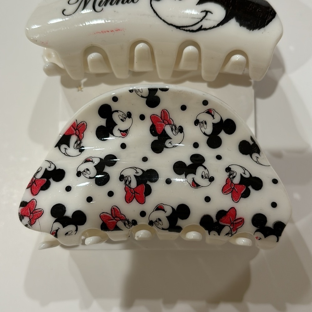 ⭐️NWT Disney Hair Clips Set of 2 - Picture 3 of 5